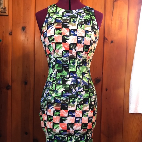 NWT Forever 21 print bodycon dress. Size S. - Picture 1 of 2